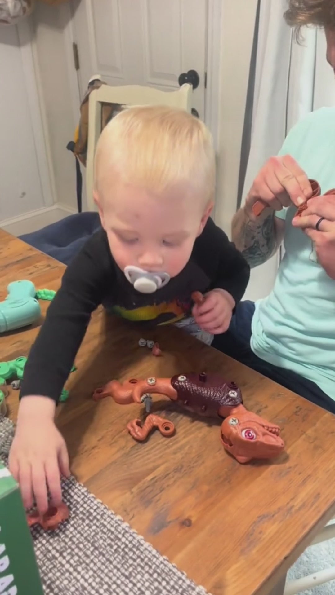 Dino Building Kit™ video